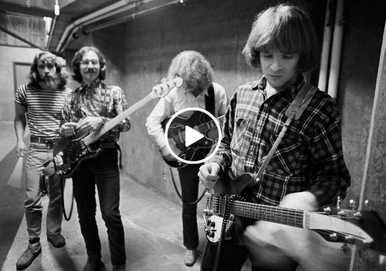 Creedence Clearwater Revival – Down On The Corner